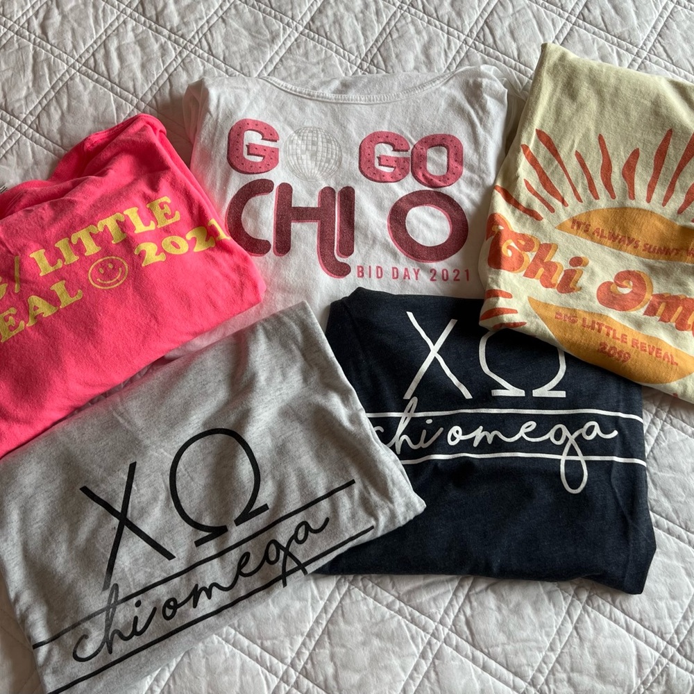 Chi omega comfy t shirt lot